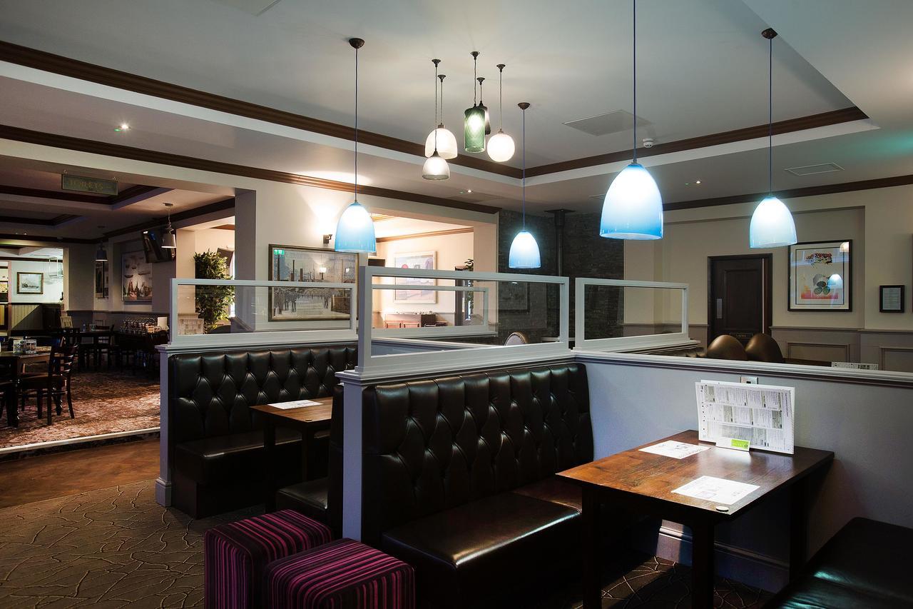 The Furness Railway Wetherspoon 호텔 배로우인퍼니스 외부 사진