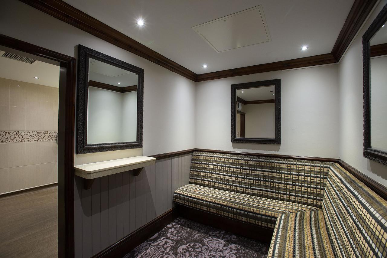 The Furness Railway Wetherspoon 호텔 배로우인퍼니스 외부 사진