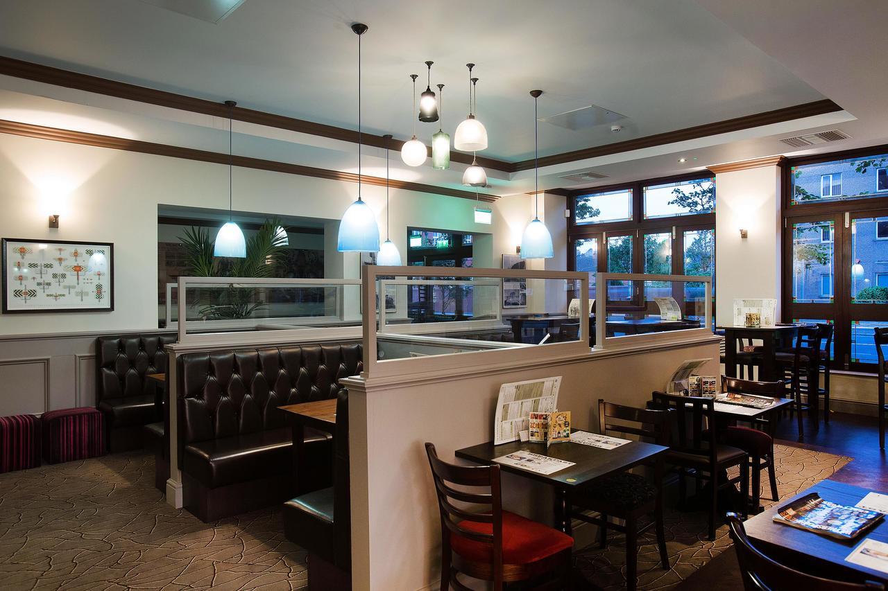 The Furness Railway Wetherspoon 호텔 배로우인퍼니스 외부 사진