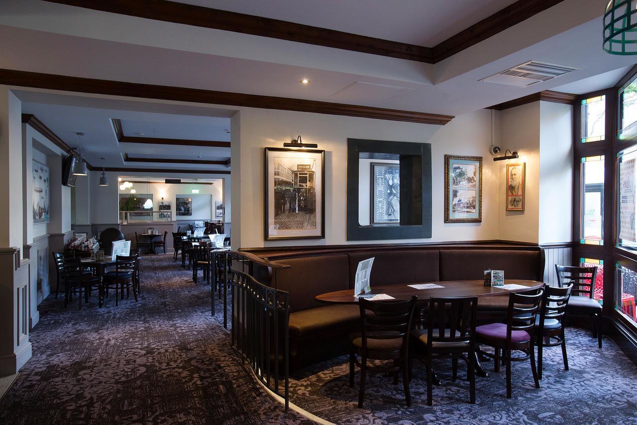 The Furness Railway Wetherspoon 호텔 배로우인퍼니스 외부 사진