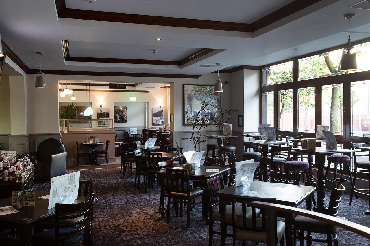 The Furness Railway Wetherspoon 호텔 배로우인퍼니스 외부 사진